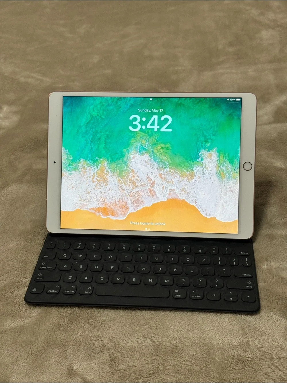 Apple smart keyboard